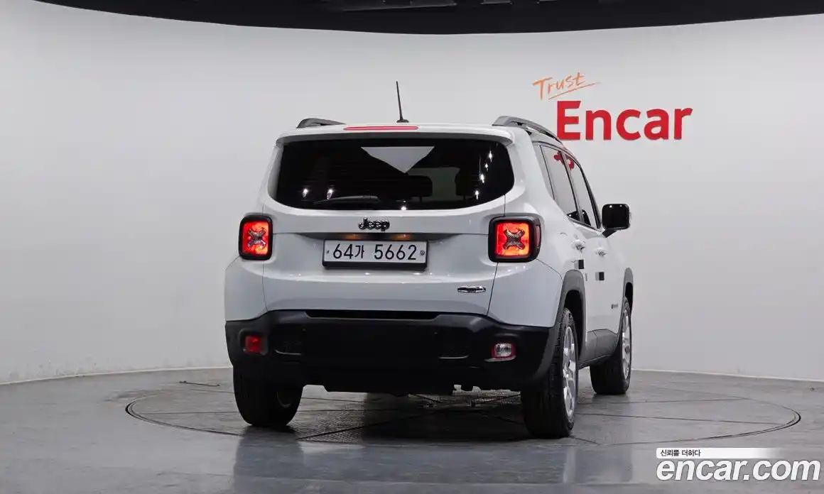 Jeep Renegade 2016 2.4 Автомат в Москве № 169679, фото 4