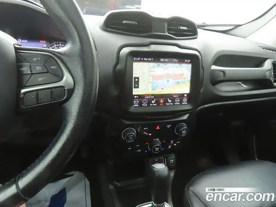 Jeep Renegade 2020 2.4 Автомат в Москве № 170013, фото 10