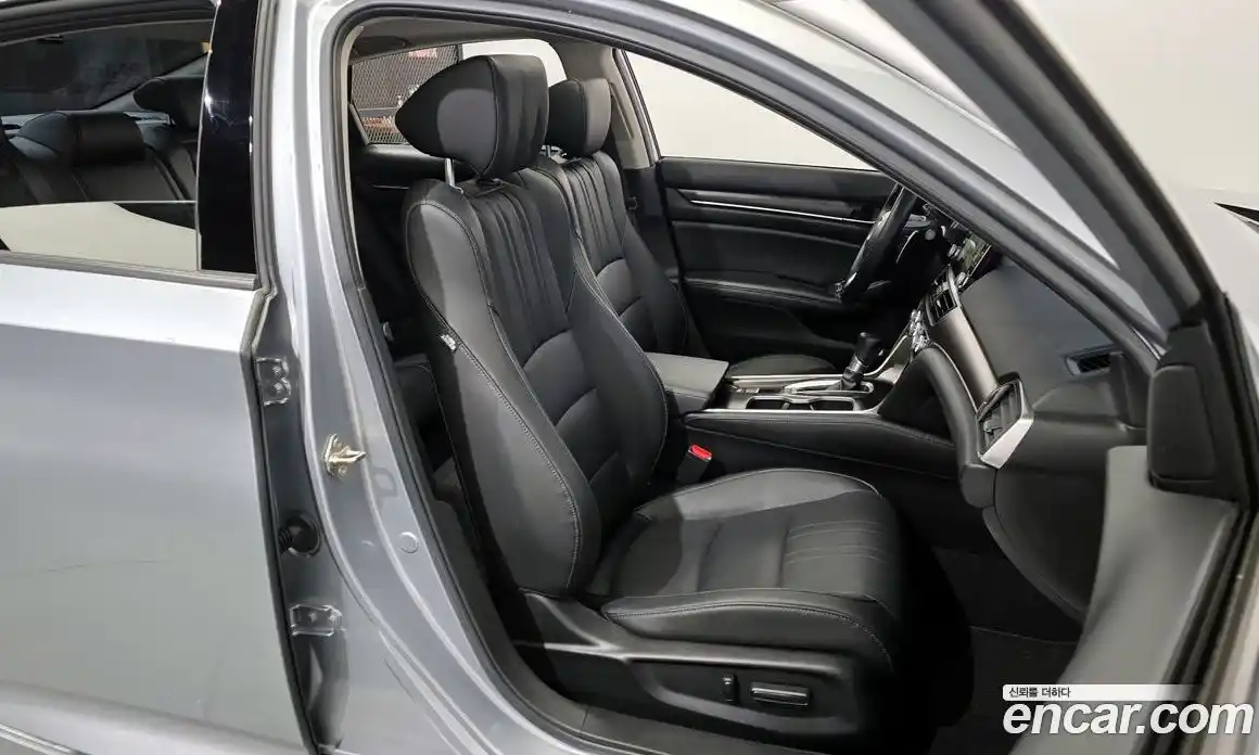 Honda Accord 2019 1.5 Автомат в Москве № 170463, фото 17