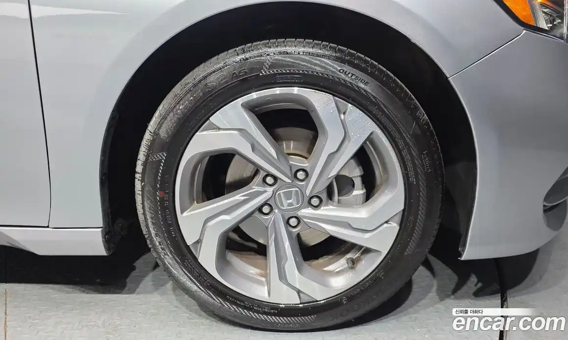 Honda Accord 2020 1.5 Автомат в Москве № 170539, фото 5