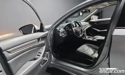 Honda Accord 2020 1.5 Автомат в Москве № 170539, миниатюра 10
