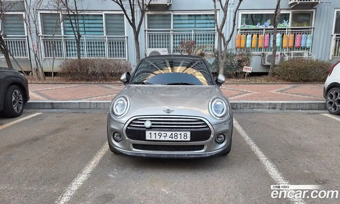 Mini Cooper Convertible 2020 1.5 Автомат в Москве № 177152, фото 1