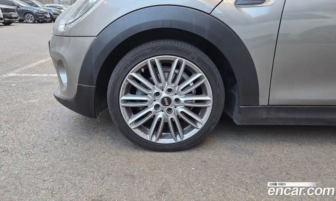 Mini Cooper Convertible 2020 1.5 Автомат в Москве № 177152, фото 12