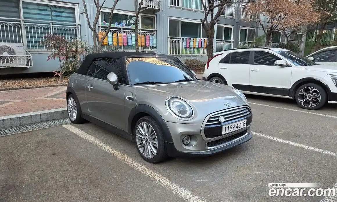 Mini Cooper Convertible 2020 1.5 Автомат в Москве № 177152, фото 3