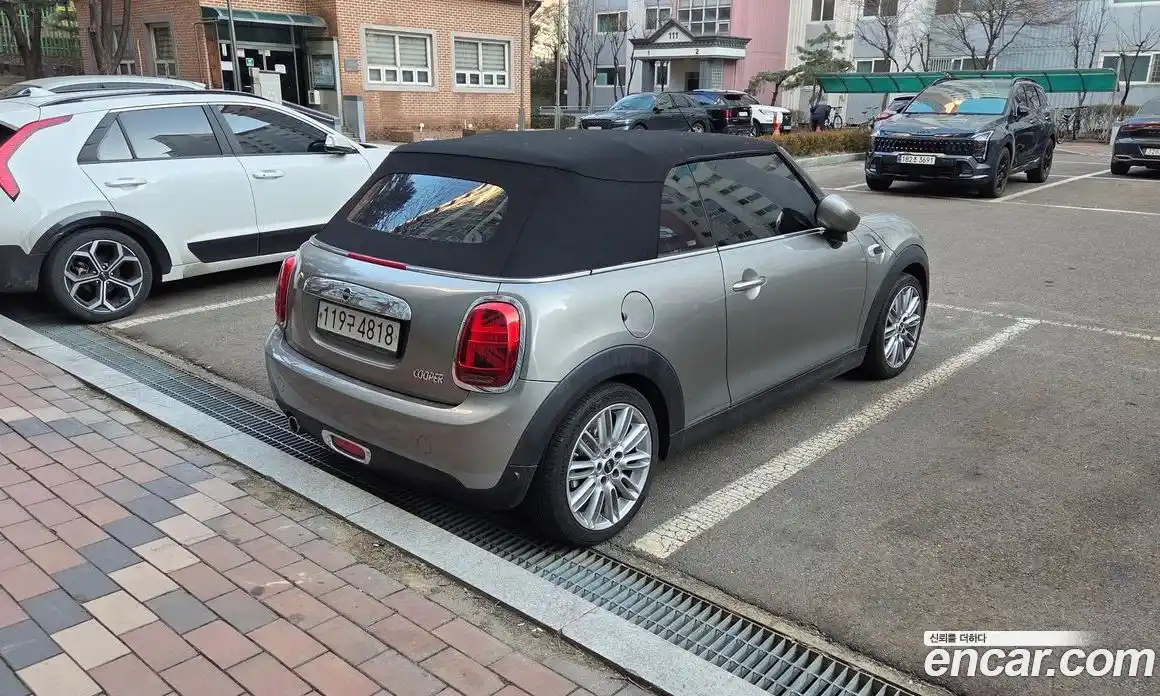 Mini Cooper Convertible 2020 1.5 Автомат в Москве № 177152, фото 4