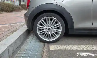 Mini Cooper Convertible 2020 1.5 Автомат в Москве № 177152, миниатюра 10