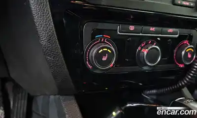 Volkswagen Jetta 2015 2.0 Автомат в Москве № 178509, миниатюра 5