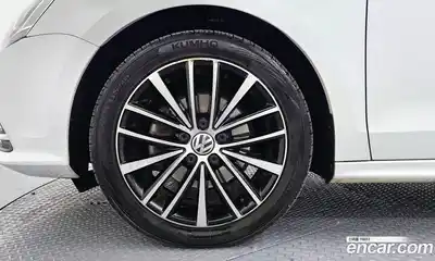 Volkswagen Jetta 2015 2.0 Автомат в Москве № 178509, миниатюра 8