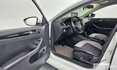 Volkswagen Jetta 2015 2.0 Автомат в Москве № 178509, миниатюра 10
