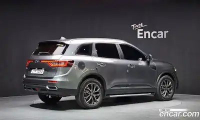 Renault QM6 2017 2.0 Автомат в Москве № 182745, миниатюра 3