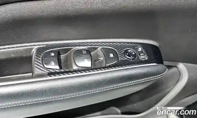 Renault QM6 2017 2.0 Автомат в Москве № 182745, миниатюра 6