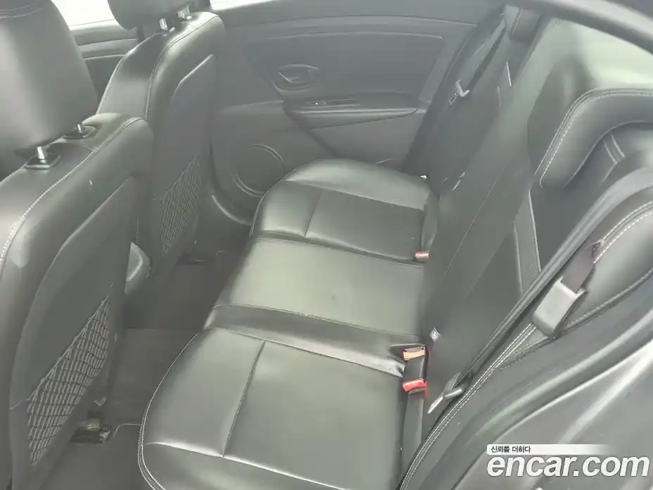 Renault SM3 2016 1.6 Автомат в Москве № 185620, фото 11