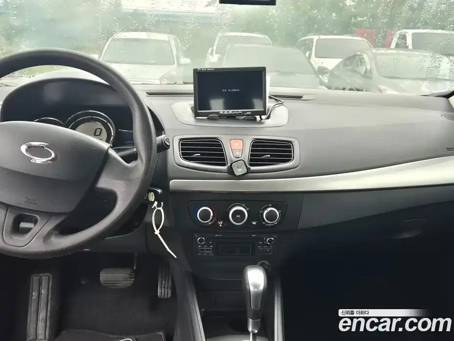 Renault SM3 2016 1.6 Автомат в Москве № 185620, фото 12