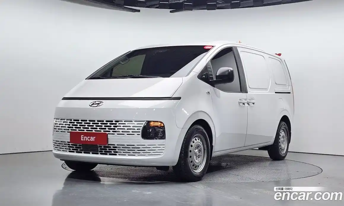 Hyundai Staria 2022 2.2 Автомат в Москве № 188217, фото 13