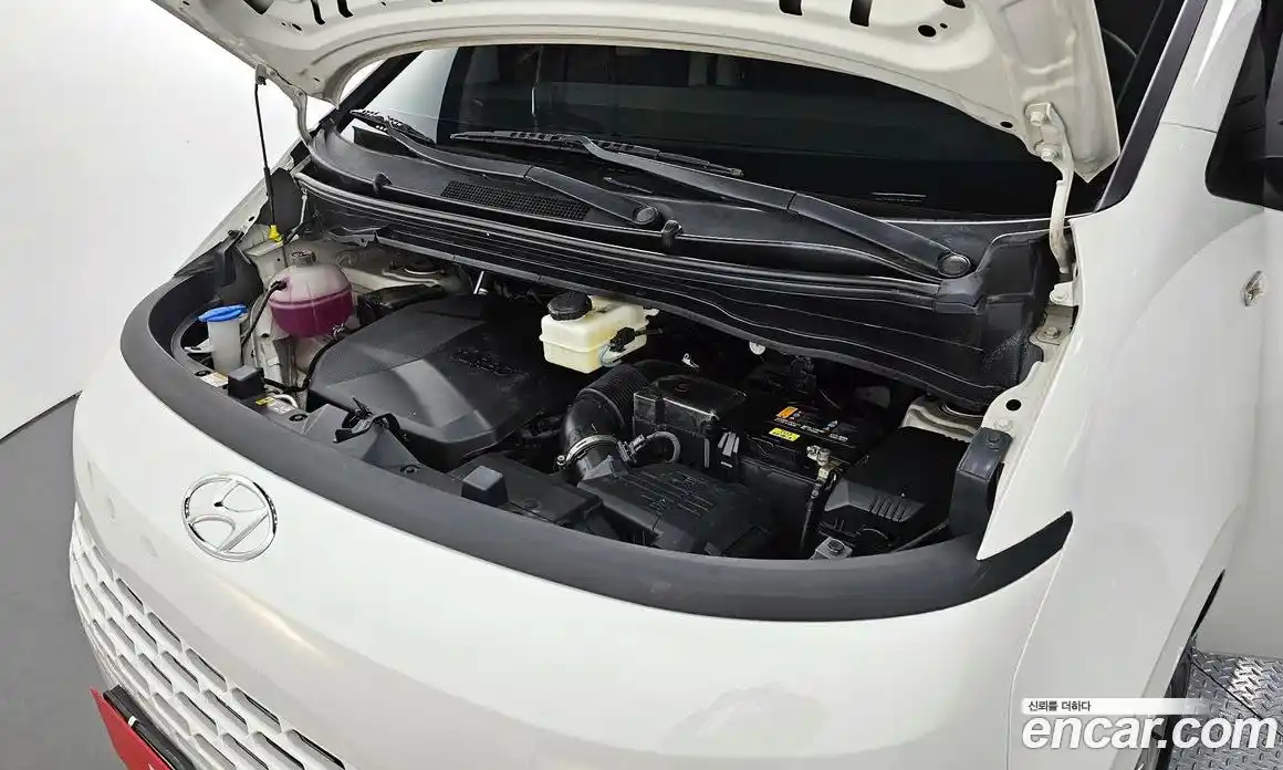 Hyundai Staria 2022 2.2 Автомат в Москве № 188217, фото 9