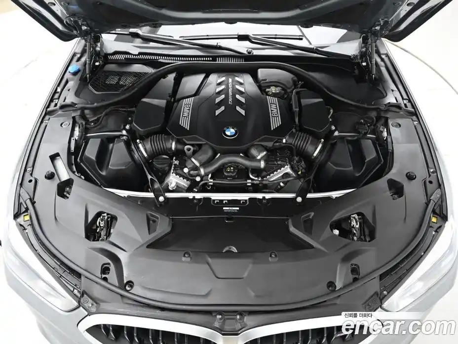 BMW 8-Series 2024 4.4 Автомат в Москве № 188520, фото 6