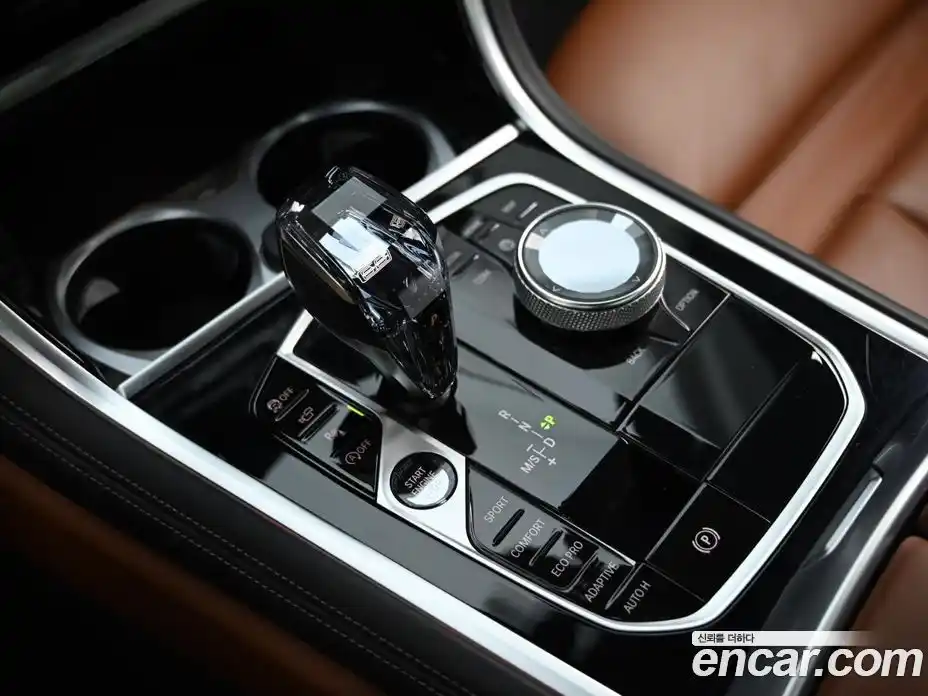 BMW 8-Series 2024 4.4 Автомат в Москве № 188520, фото 9