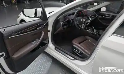 BMW 5-Series 2023 2.0 Автомат в Москве № 188835, миниатюра 11