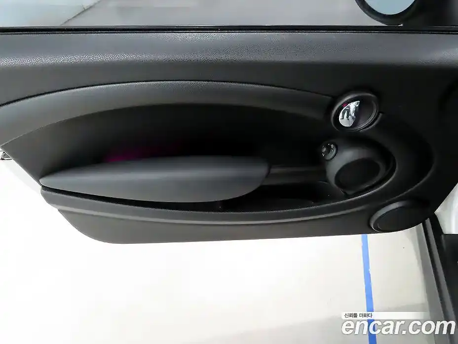 Mini Cooper 2013 1.6 Автомат в Москве № 190555, фото 15