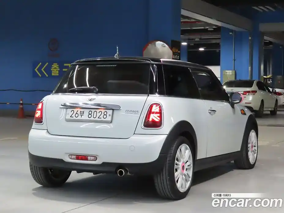 Mini Cooper 2013 1.6 Автомат в Москве № 190555, фото 4