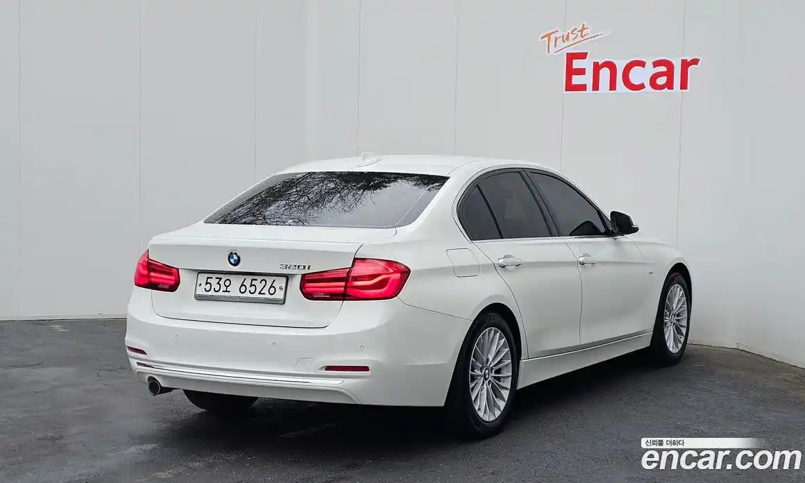 BMW 3-Series 2017 2.0 Автомат в Москве № 193169, фото 12