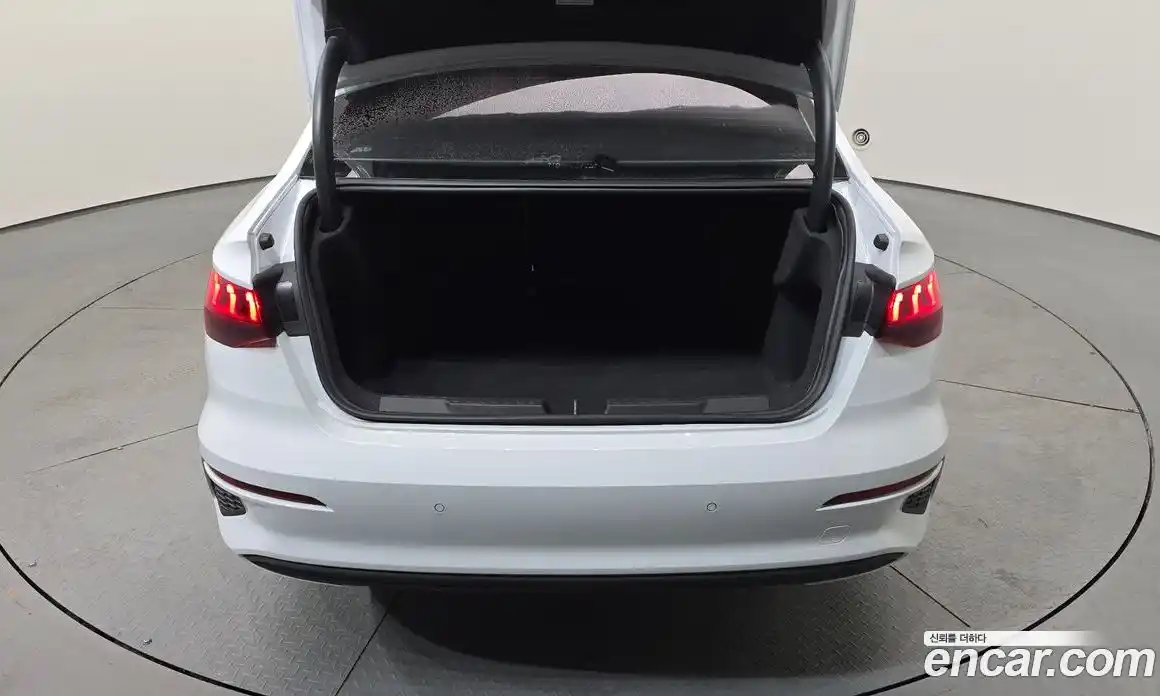 Audi A3 2023 2.0 Автомат в Москве № 193411, фото 17