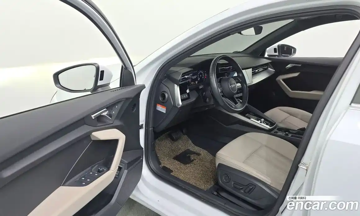 Audi A3 2023 2.0 Автомат в Москве № 193411, фото 9