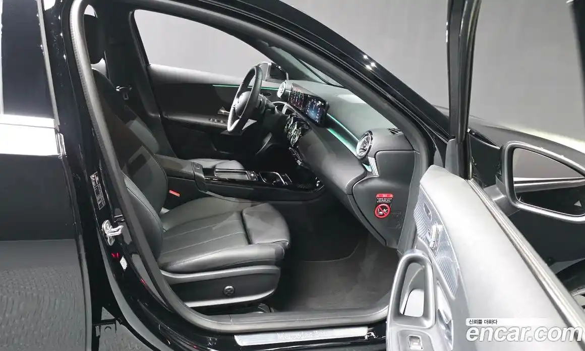 Mercedes-Benz A-Class 2024 2.0 Автомат в Москве № 193843, фото 16