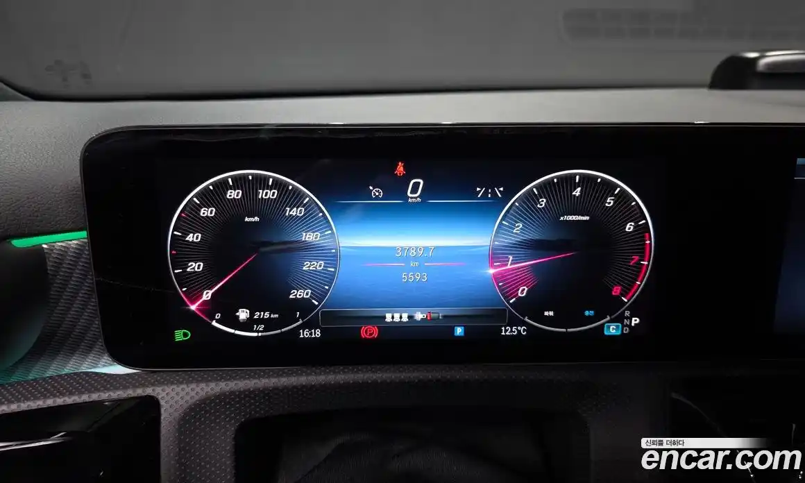 Mercedes-Benz A-Class 2024 2.0 Автомат в Москве № 193843, фото 3