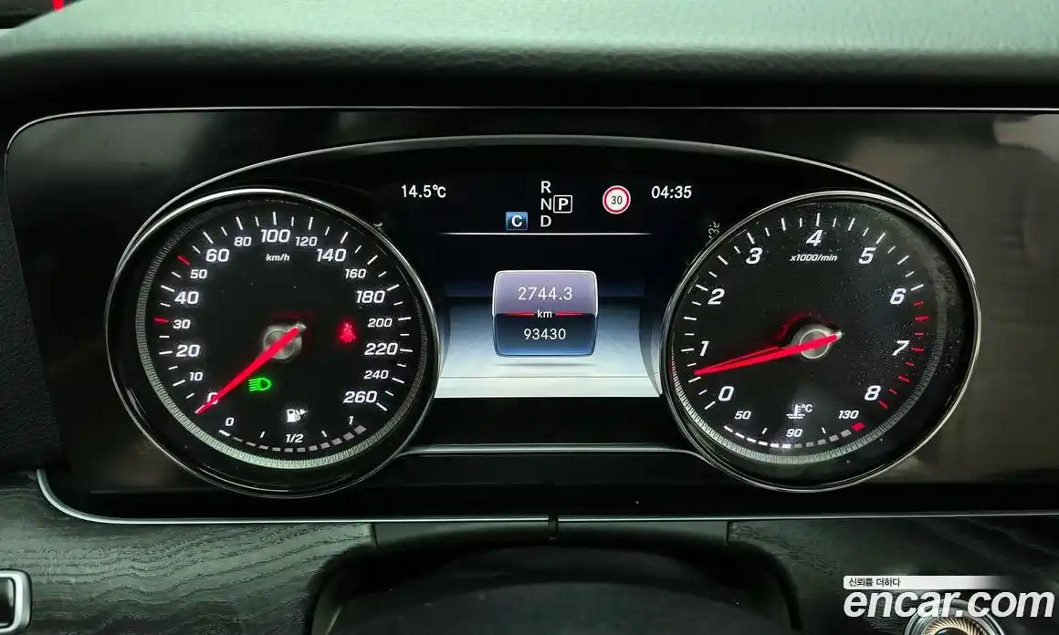 Mercedes-Benz E-Class 2018 2.0 Автомат в Москве № 195555, фото 9