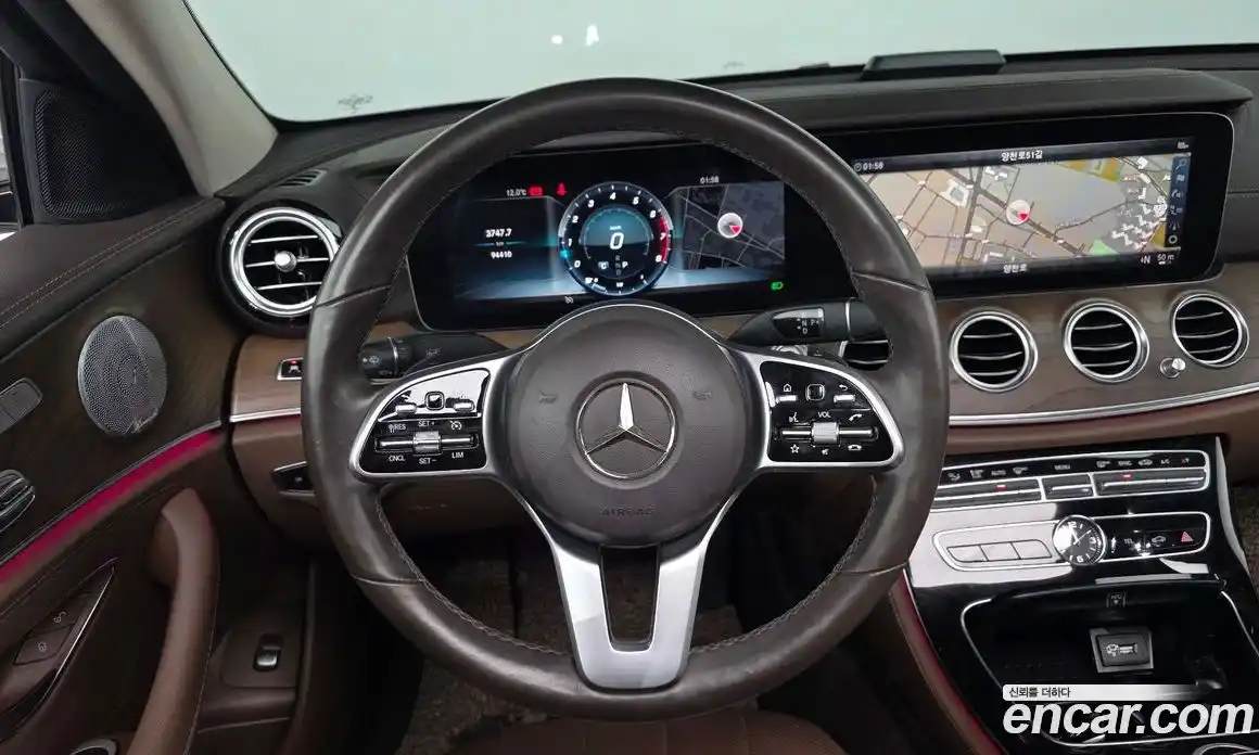 Mercedes-Benz E-Class 2019 2.0 Автомат в Москве № 195642, фото 18