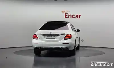Mercedes-Benz E-Class 2019 2.0 Автомат в Москве № 195642, миниатюра 2