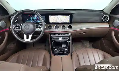 Mercedes-Benz E-Class 2019 2.0 Автомат в Москве № 195642, миниатюра 6