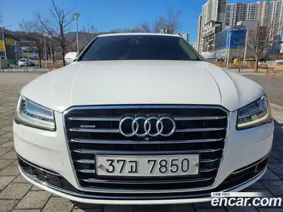 Audi A8, 2015