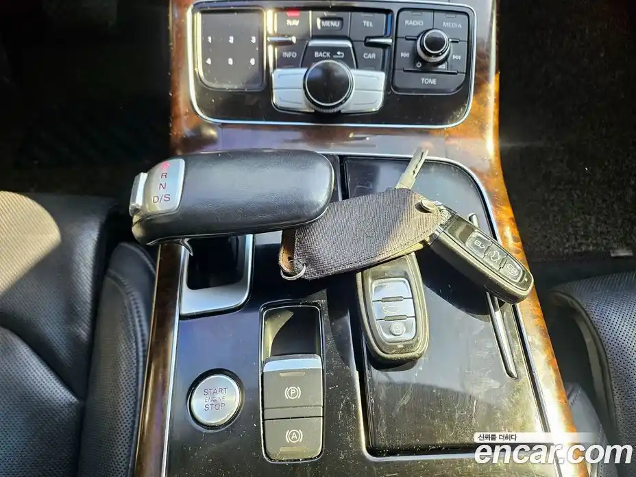 Audi A8 2015 3.0 Автомат в Москве № 196897, фото 16