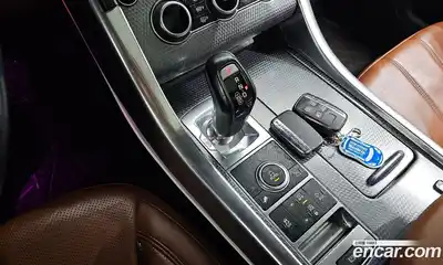 Land Rover Range-Rover Sport, 2015