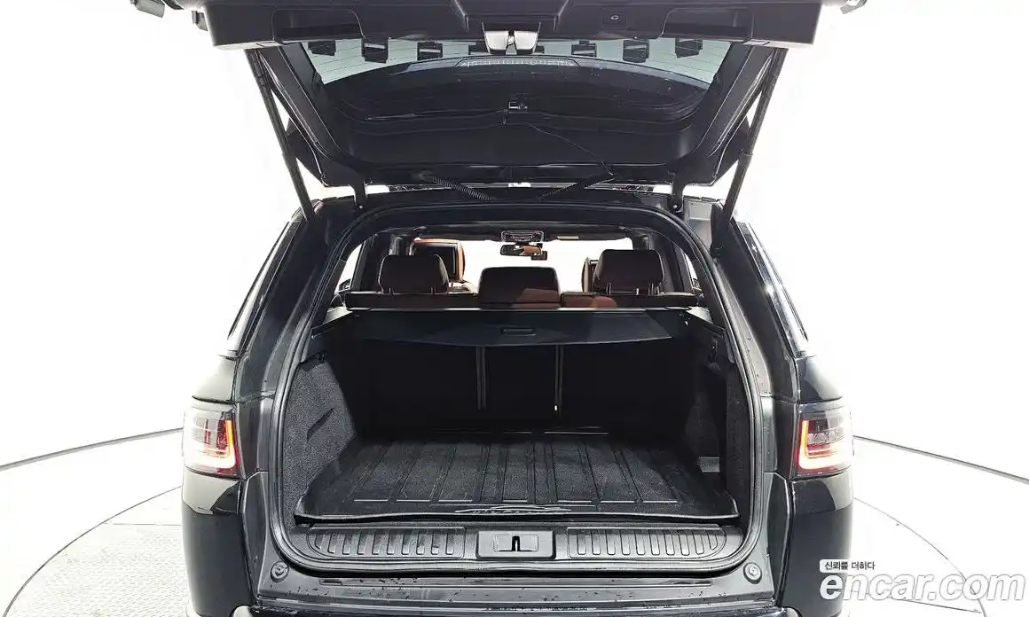 Land Rover Range-Rover Sport 2015 4.4 Автомат в Москве № 198147, фото 3