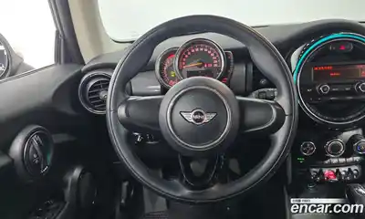 Mini Cooper 2016 1.5 Автомат в Москве № 198427, миниатюра 11