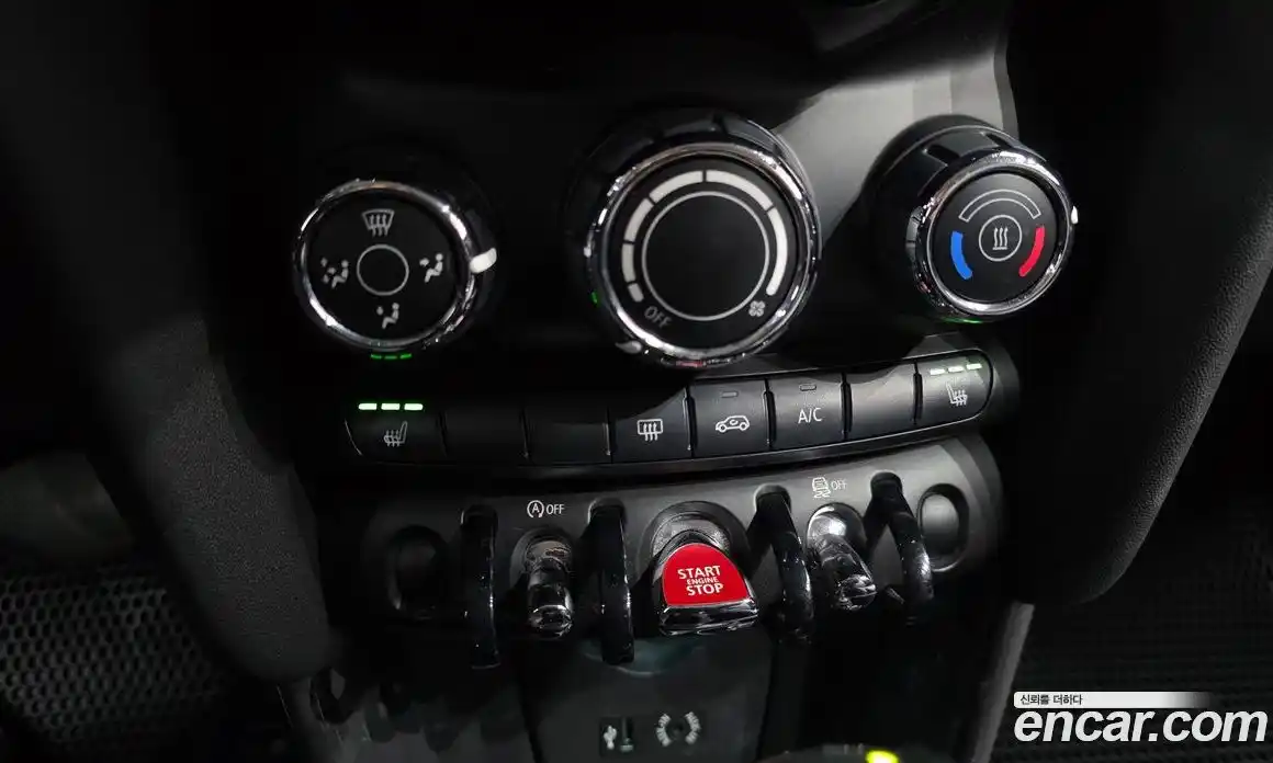 Mini Cooper 2016 1.5 Автомат в Москве № 198427, фото 8