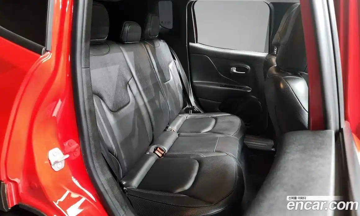 Jeep Renegade 2021 2.4 Автомат в Москве № 199465, фото 15