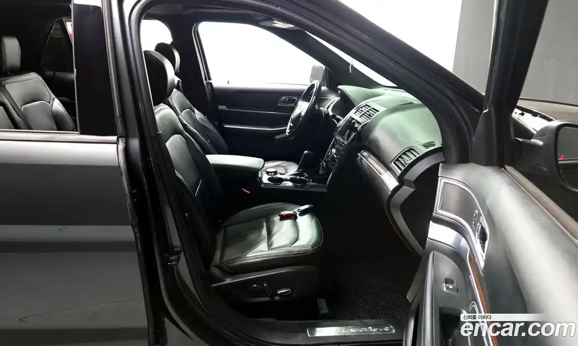 Ford Explorer 2017 2.3 Автомат в Москве № 199735, фото 17