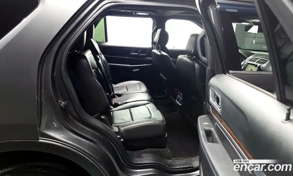 Ford Explorer 2017 2.3 Автомат в Москве № 199735, фото 5