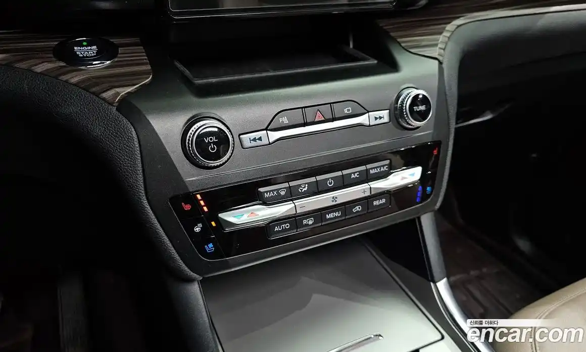 Ford Explorer 2020 2.3 Автомат в Москве № 199857, фото 16