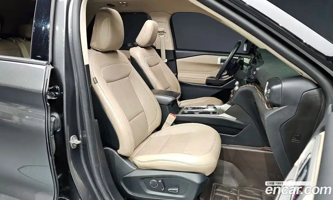 Ford Explorer 2020 2.3 Автомат в Москве № 199857, фото 10