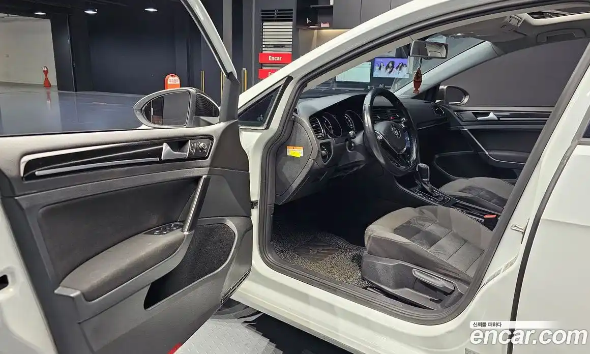 Volkswagen Golf 2015 2.0 Автомат в Москве № 201276, фото 12