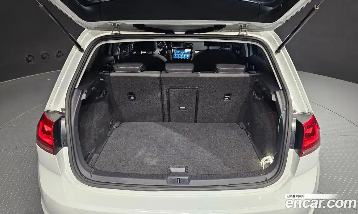 Volkswagen Golf 2015 2.0 Автомат в Москве № 201276, фото 16