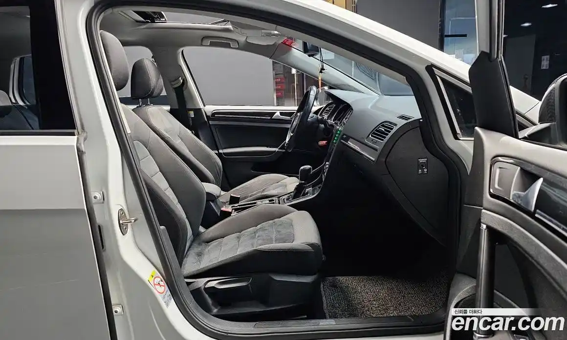 Volkswagen Golf 2015 2.0 Автомат в Москве № 201276, фото 7