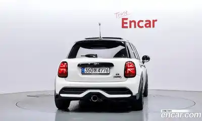 Mini Cooper 2022 2.0 Автомат в Москве № 201284, миниатюра 4