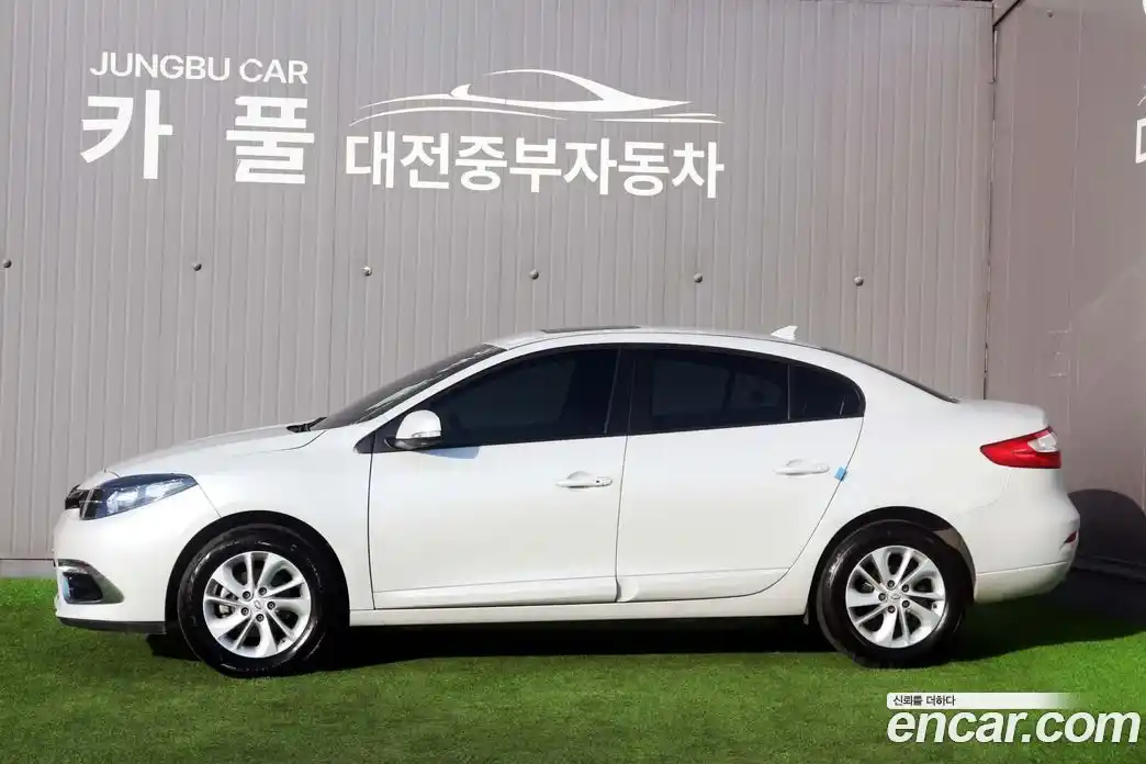 Renault SM3 2016 1.6 Автомат в Москве № 208650, фото 5