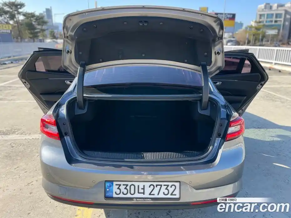 Renault SM6 2019 2.0 Автомат в Москве № 209925, фото 17